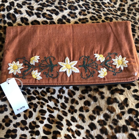 Nubby Cotton Embroidered Handbag / Clutch - Picture 3 of 16